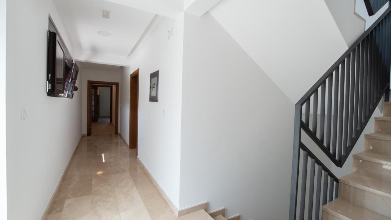 Zia Apartments บาร์ ภายนอก รูปภาพ